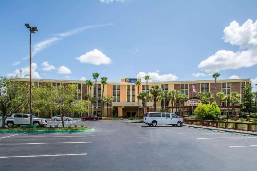 Comfort Inn & Suites Kissimmee By the Parks image 9